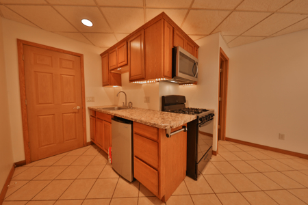 Off-Grid Solar Renewable Energy System Home on 67 Acres with Pine - image 27