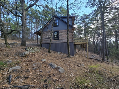 Cabin Adjoining National Forest – Billy Creek Recreational Area - image 4