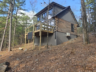 Cabin Adjoining National Forest – Billy Creek Recreational Area - image 7