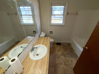 Home With Investment Potential For Sale In Marion VA - image 15