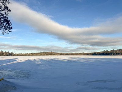 Peaceful Waterfront Cottage - Lincoln, Maine - image 7