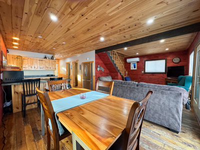 Peaceful Waterfront Cottage - Lincoln, Maine - image 10