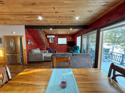 Peaceful Waterfront Cottage - Lincoln, Maine - image 11