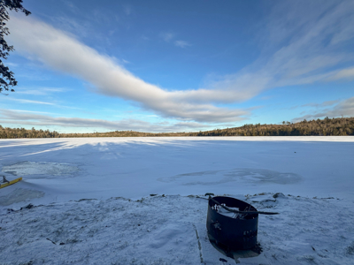 Peaceful Waterfront Cottage - Lincoln, Maine - image 8
