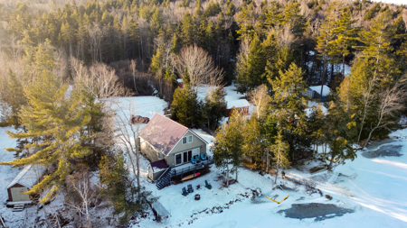 Peaceful Waterfront Cottage - Lincoln, Maine - image 4
