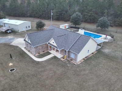 Country Home W/Pool W/ Shops W/Field for Sale near El Dorado, AR - image 9