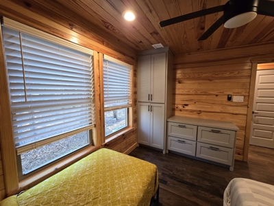 Two Stunning Rustic Cabins & Outdoor Kitchen - National Forest - image 32