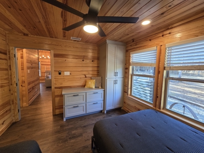 Two Stunning Rustic Cabins & Outdoor Kitchen - National Forest - image 28