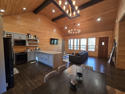 Two Stunning Rustic Cabins & Outdoor Kitchen - National Forest - image 7