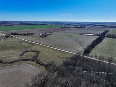 230+\- acres for auction Lamar MO - image 1