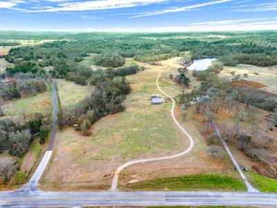 208 East Texas Acres Stocked Lake Log Cabin Cattle Ranch Hunting - image 4
