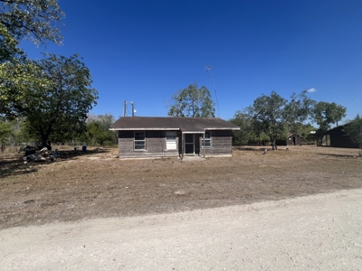 Fishing cabin on Lake Corpus Christi Tx - image 16
