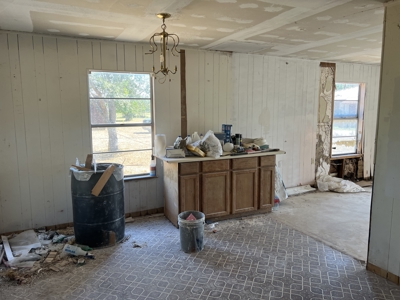 Fishing cabin on Lake Corpus Christi Tx - image 8