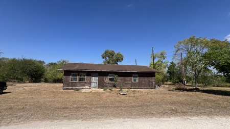 Fishing cabin on Lake Corpus Christi - image 44