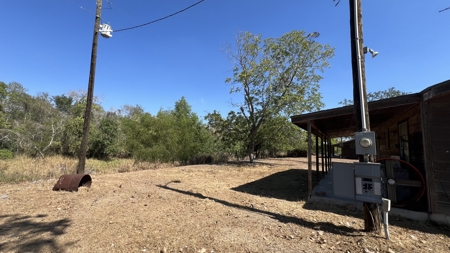 Fishing cabin on Lake Corpus Christi - image 29