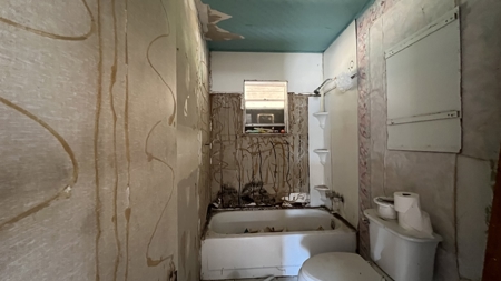 Fishing cabin on Lake Corpus Christi - image 38
