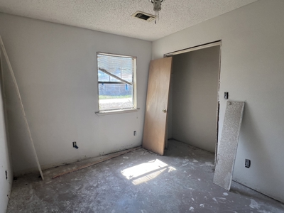 Fishing cabin on Lake Corpus Christi - image 14