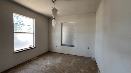 Fishing cabin on Lake Corpus Christi - image 40