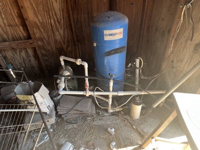 Fishing cabin on Lake Corpus Christi - image 6