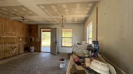 Fishing cabin on Lake Corpus Christi - image 36