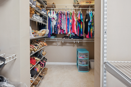 Custom 3BR/2BA Home on 10.3 acres with barn & RV hookup - image 31