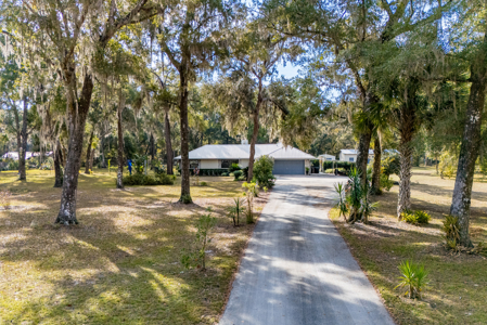 Custom 3BR/2BA Home on 10.3 acres with barn & RV hookup - image 2