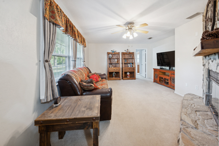 Custom 3BR/2BA Home on 10.3 acres with barn & RV hookup - image 21