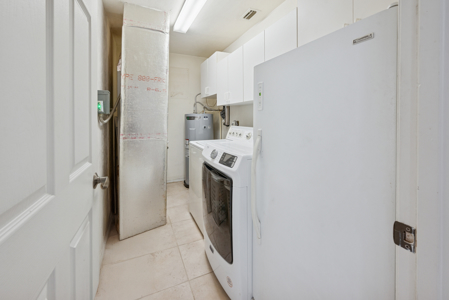 Custom 3BR/2BA Home on 10.3 acres with barn & RV hookup - image 23