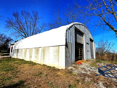 Polk County MO Farm For Sale Beautiful Home & Large Green Houses - image 38