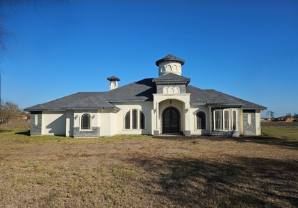 “Luxury Living on 6.875 Acres” - image 1
