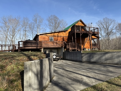 4 Bedroom Cabin on approx 150 Acres Knifley, Kentucky - image 2