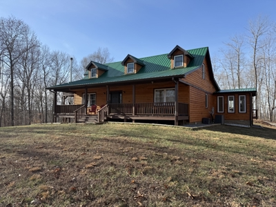 4 Bedroom Cabin on approx 150 Acres Knifley, Kentucky - image 5