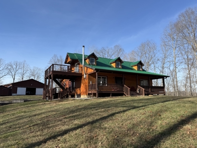 4 Bedroom Cabin on approx 150 Acres Knifley, Kentucky - image 3