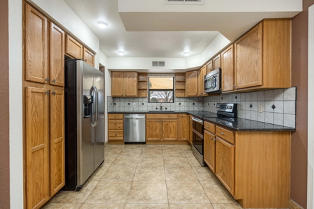 Well-Maintained Home with Horse Facilities in Las Cruces, NM - image 9