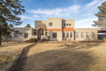Well-Maintained Home with Horse Facilities in Las Cruces, NM - image 1