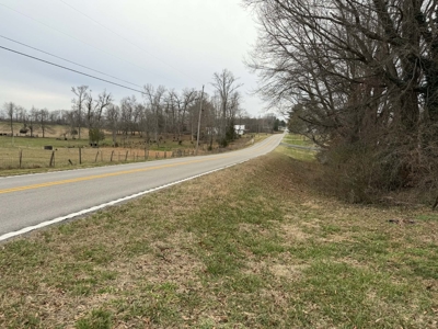 Home on 1.9+/- Acres in Albany, Kentucky - image 16