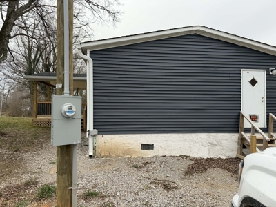 Home on 1.9+/- Acres in Albany, Kentucky - image 6