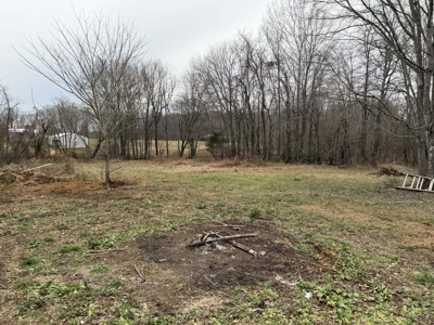 Home on 1.9+/- Acres in Albany, Kentucky - image 12