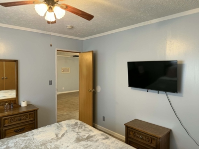 Home on 1.9+/- Acres in Albany, Kentucky - image 34