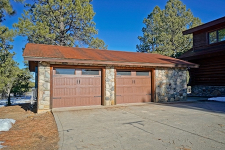 Exceptional Colorado Log Home for Sale in Ridgway, Colorado - image 18
