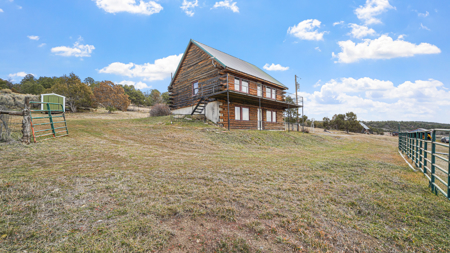 Log Home in Western Colorado With Acreage - image 30