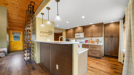Log Home in Western Colorado With Acreage - image 7