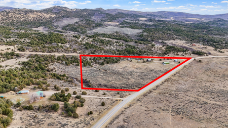 Log Home in Western Colorado With Acreage - image 41