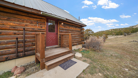 Log Home in Western Colorado With Acreage - image 36