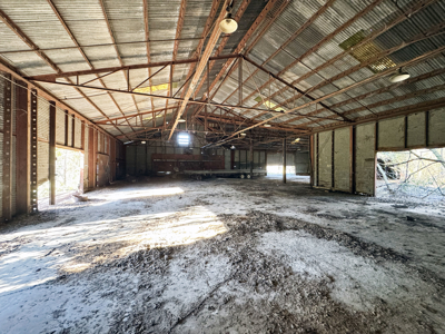 Opportunity awaits with a 12,000 sq ft warehouse located in Meigs - image 7