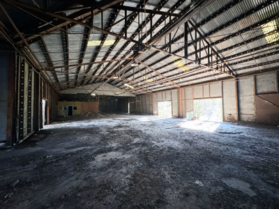 Opportunity awaits with a 12,000 sq ft warehouse located in Meigs - image 9
