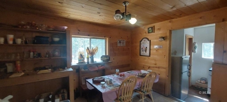 Country Home on 40 Acres in Lassen County - image 5