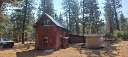 Country Home on 40 Acres in Lassen County - image 2