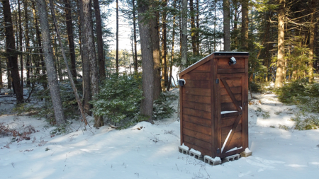 Beautiful Lakefront Camp on Crooked Pond - image 4