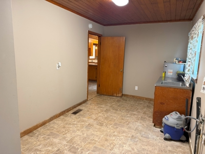 Brick Country Home With Acreage For Sale In Tn With Pond - image 17